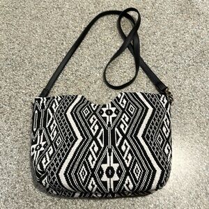 Like New Nella Fantasia tapestry bag